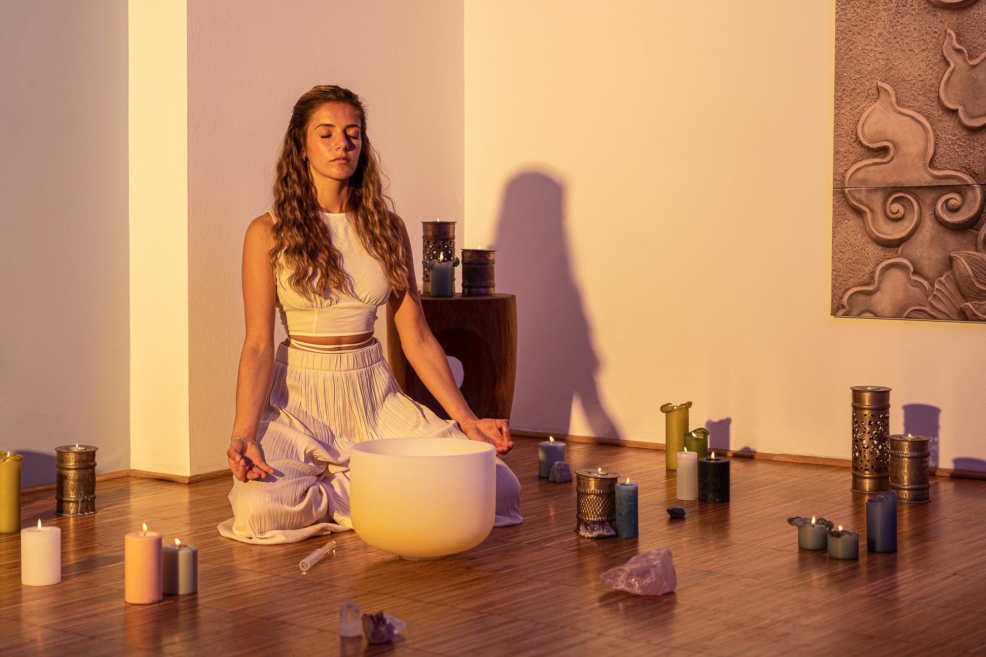 12" Color-Frosted Crystal Singing Bowl, Yellow, Note E4, Solar Plexus Chakra