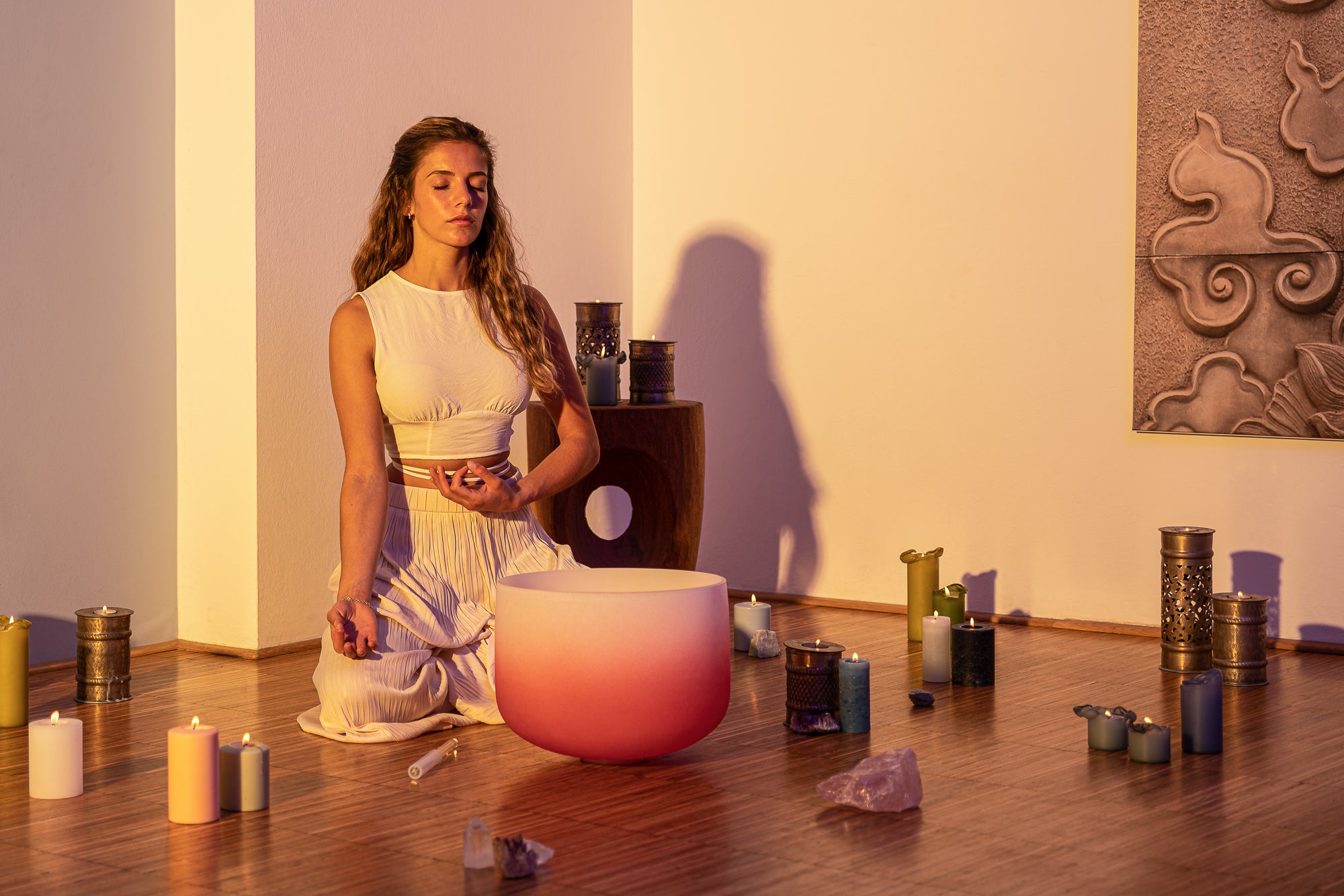 14" Color-Frosted Crystal Singing Bowl, Red, Note C4, Root Chakra