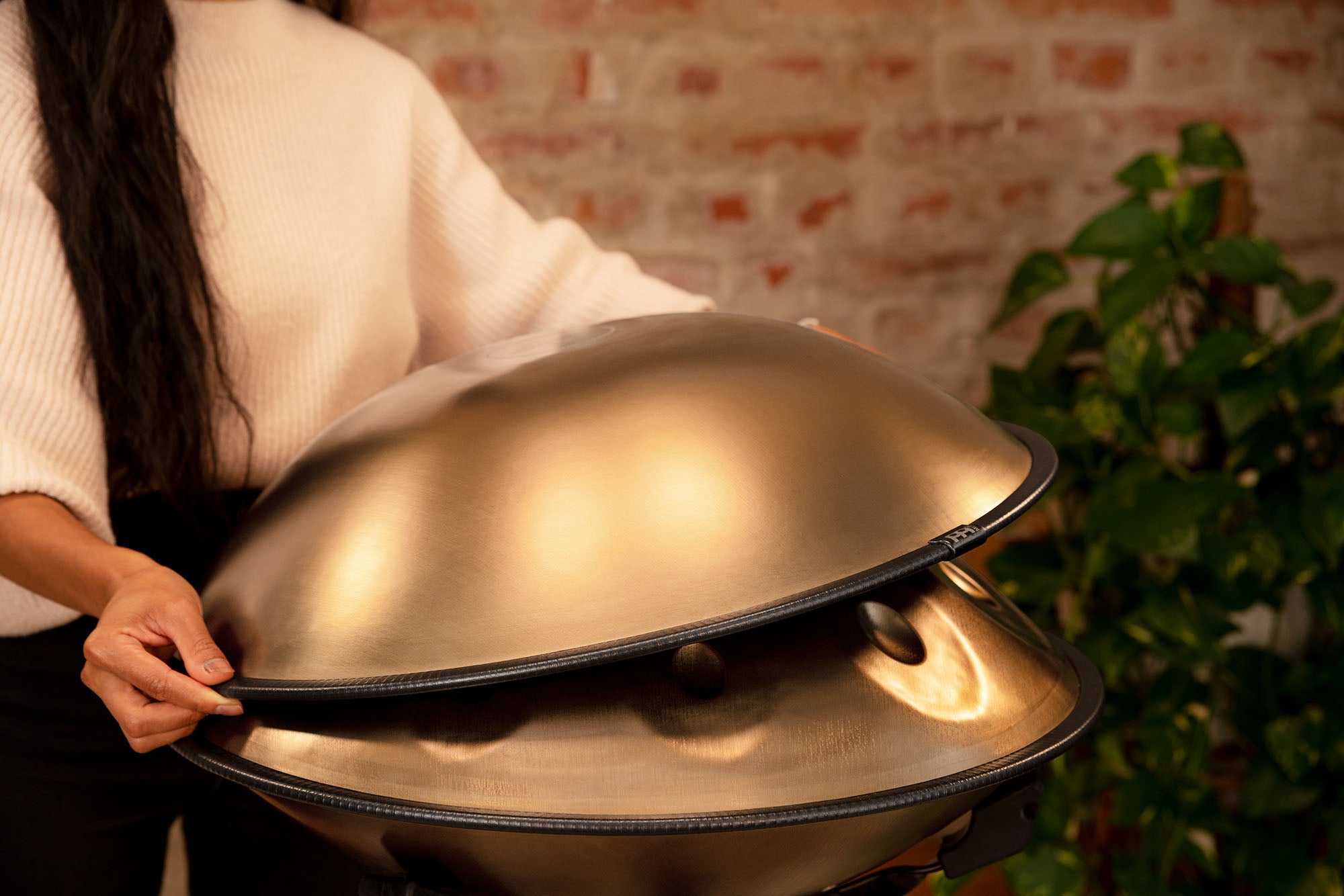 Sensory Handpan, D Amara, 10 Notes, Vintage Gold