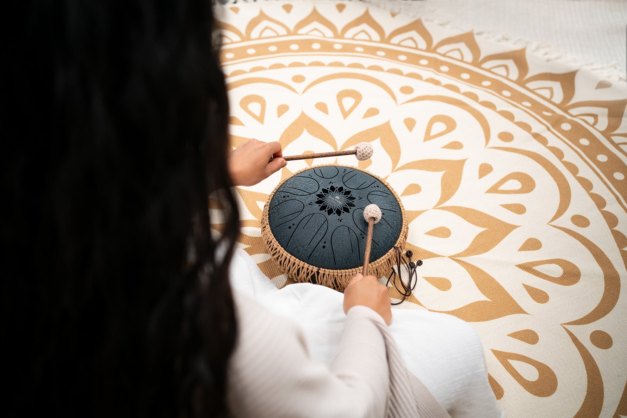 10" Medium Octave Steel Tongue Drum, C Minor, 8 Notes, 432 Hz, Navy Blue