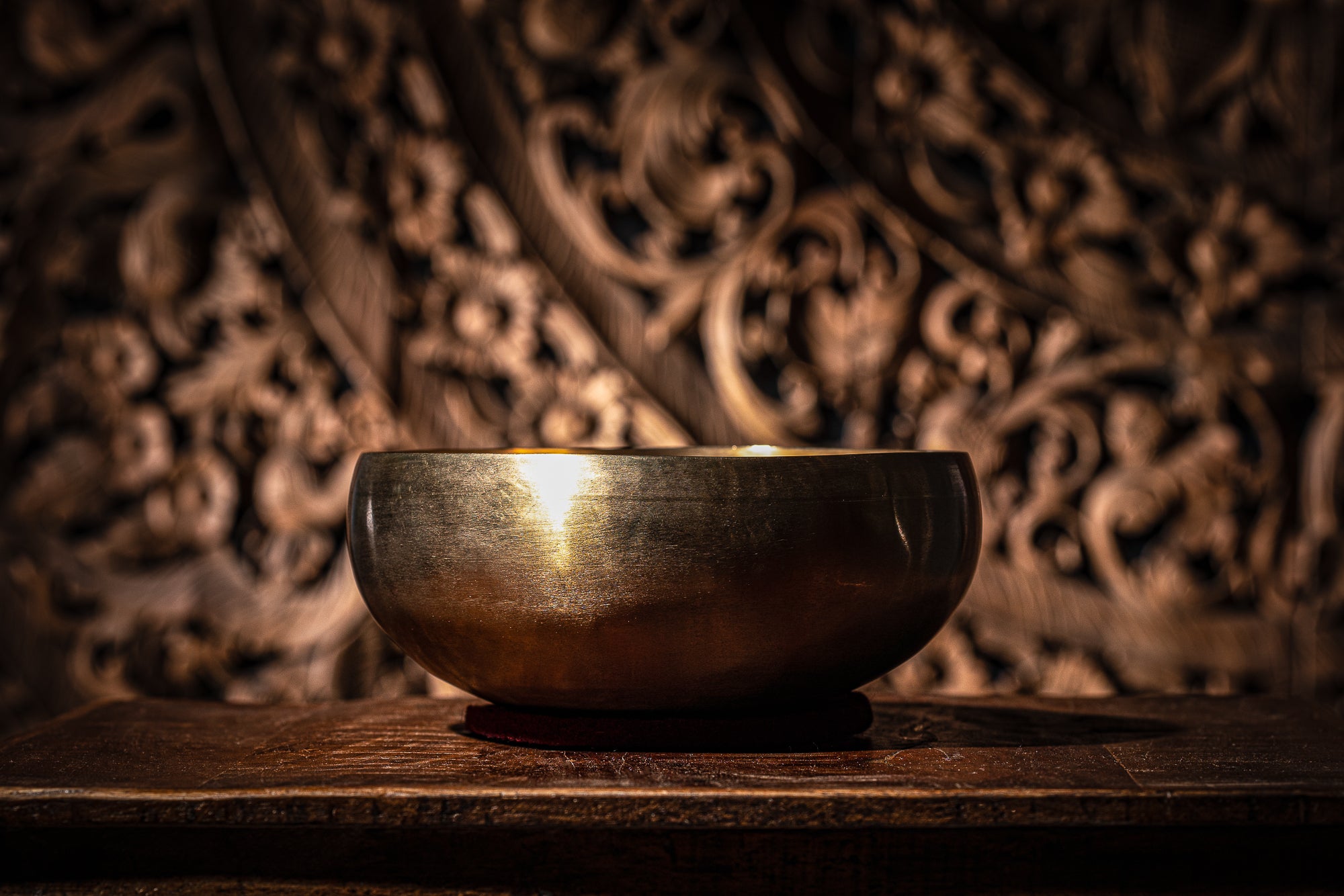 7.6" Synthesis Series Singing Bowl, 1000g, Venus Flower