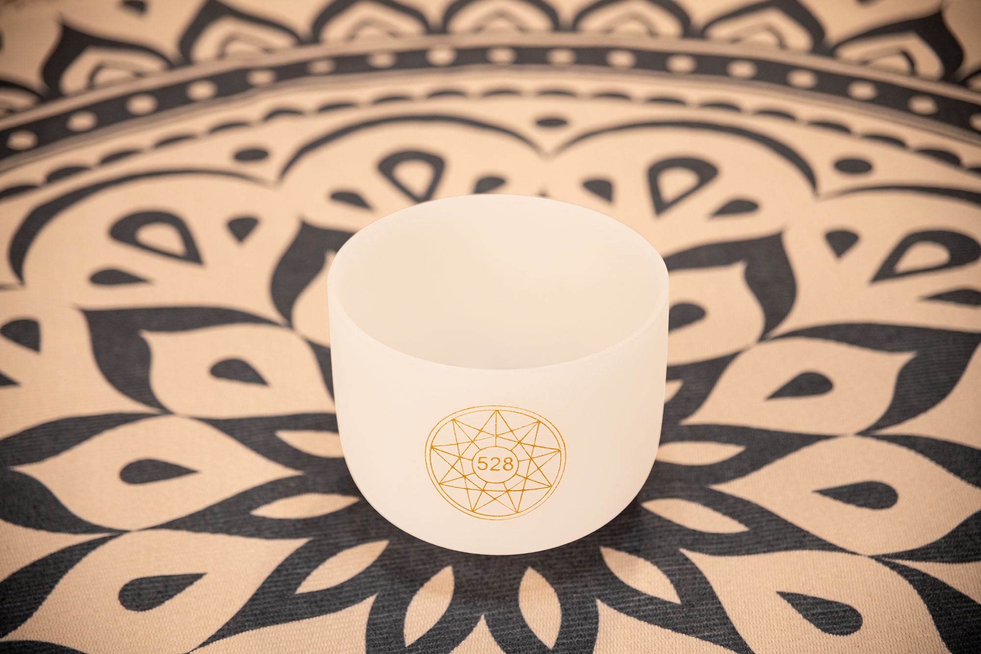 8" Solfeggio Crystal Singing Bowl, Mi 528 Hz, Note C5